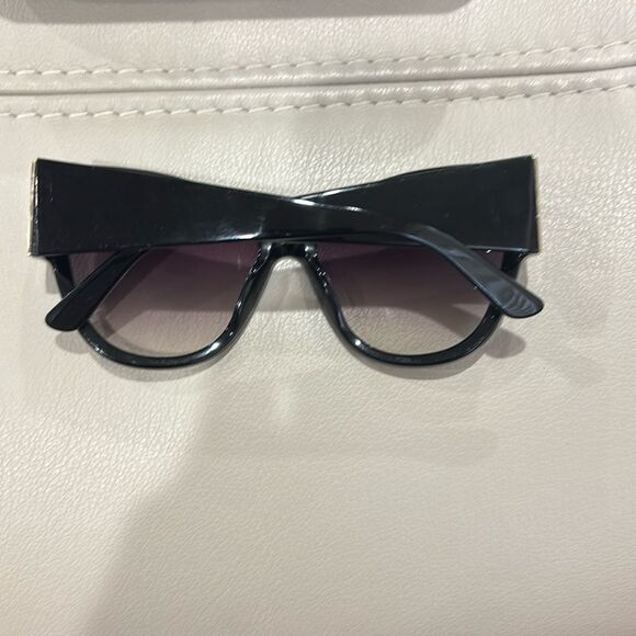 Karl Lagerfeld Sunglasses KL 994S - Picture 2 of 7